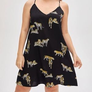Safari shift dress 🐅
